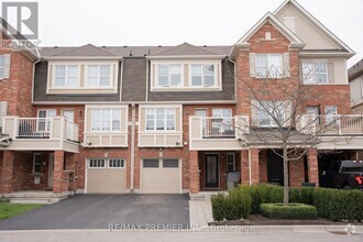 Building Photo - 1545 Gainer Cres