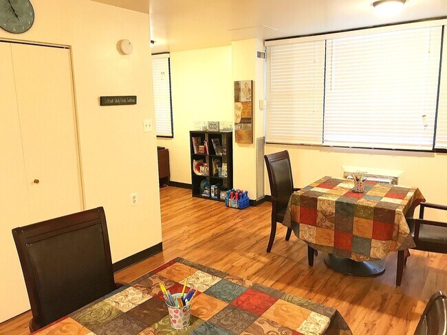 Foto del edificio - 1610 N Kingshighway Blvd