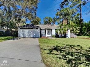 Building Photo - 209 Gerona Rd