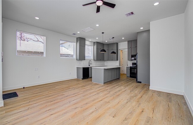 Building Photo - 1508 McKee St