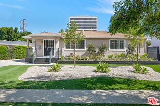 Building Photo - 21037 Costanso St