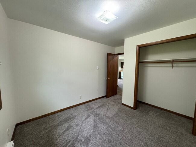 Foto del edificio - 928 Court Cir