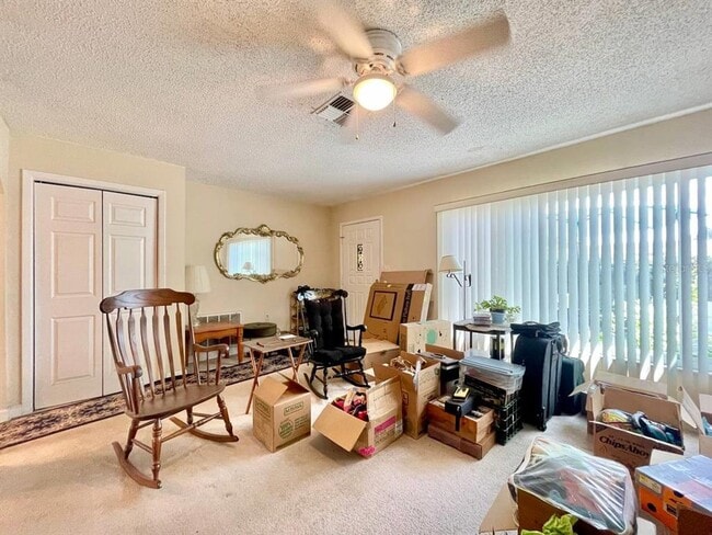Building Photo - 9811 Crofton Ln