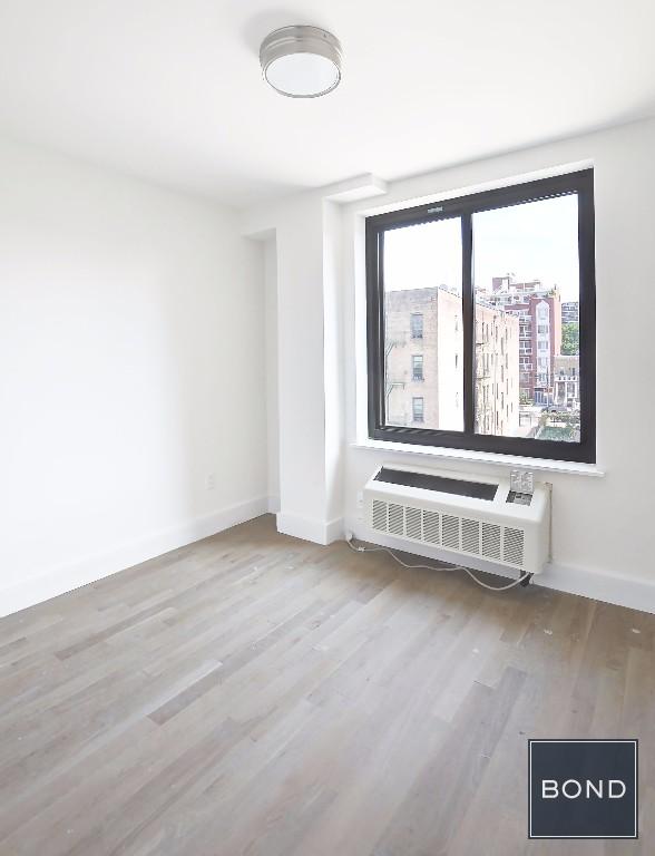 Foto del edificio - 2333 31st Rd