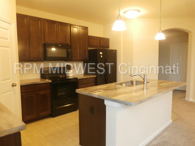 Building Photo - 9359 Bridgecreek Dr