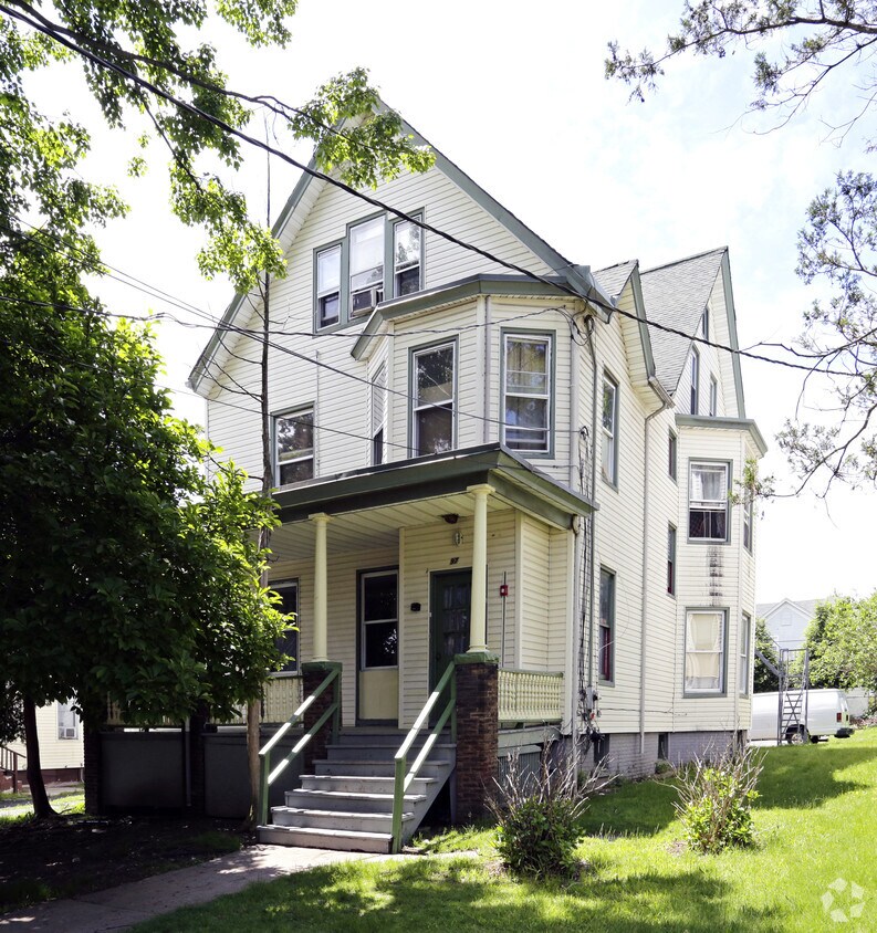 Primary Photo - 95 Paulison Ave