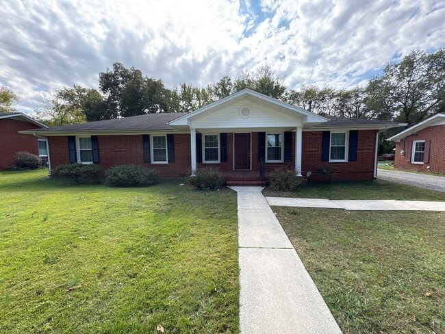 Fully Renovated 3-Bedroom Brick Home Near ... - Fully Renovated 3-Bedroom Brick Home Near ...