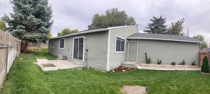 Building Photo - 2523 Meadow Ave