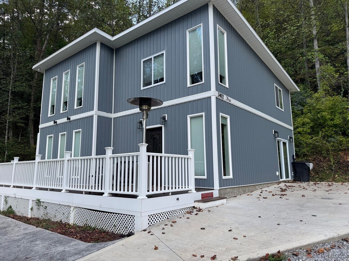 Foto principal - 3402 Birds Creek Rd