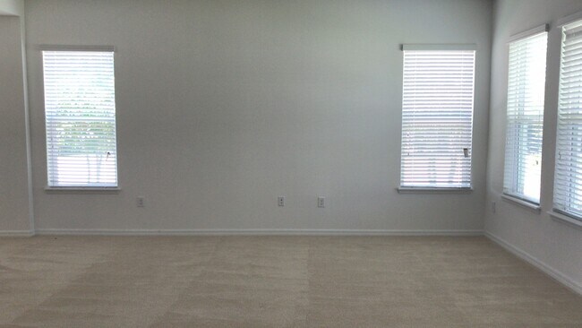 Foto del edificio - 5 Bedroom at West side Village at Heart of Windermere