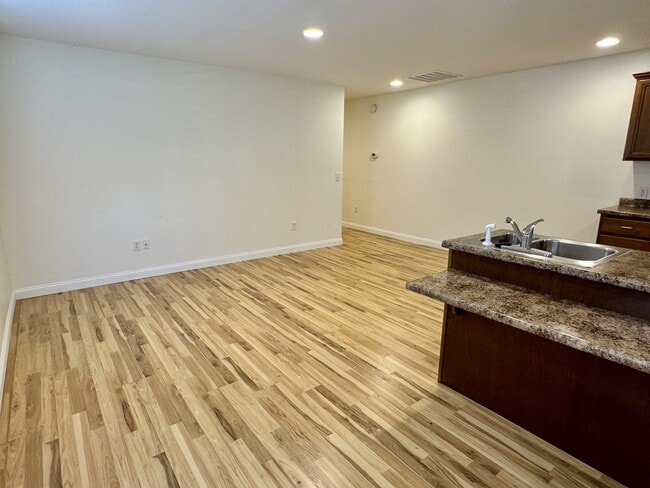 Foto del edificio - 1416 W Mulberry St