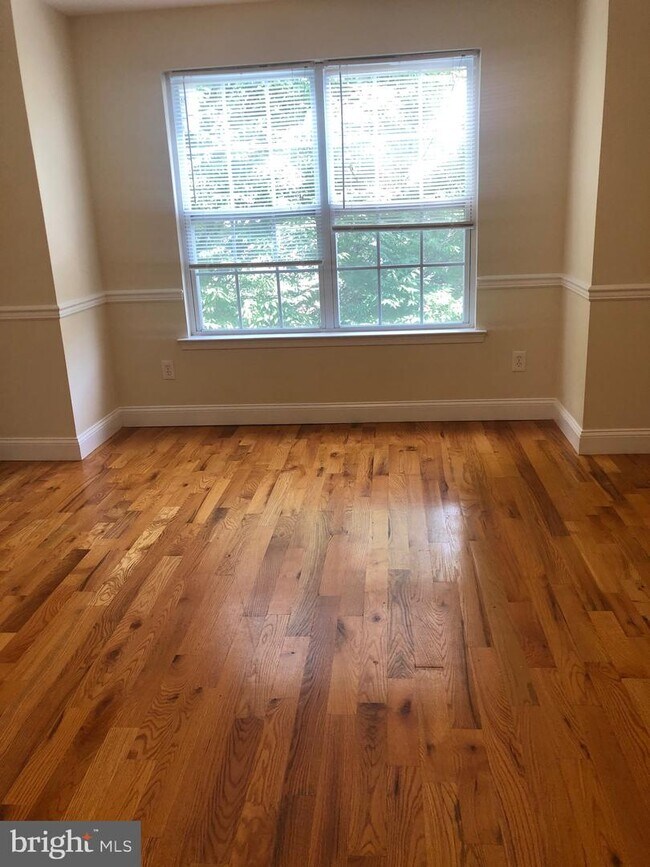 Foto del edificio - 2225 N Park Ave