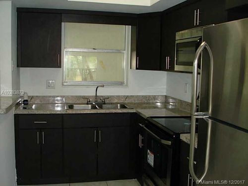Building Photo - 1231 Seaview