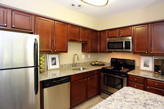 The Grand At Neshaminy Apartments Bensalem Pa Apartments Com