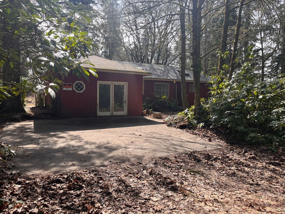 Primary Photo - Country living in Tumwater