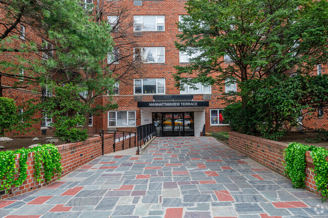 Building Photo - Manhattan View Terrace