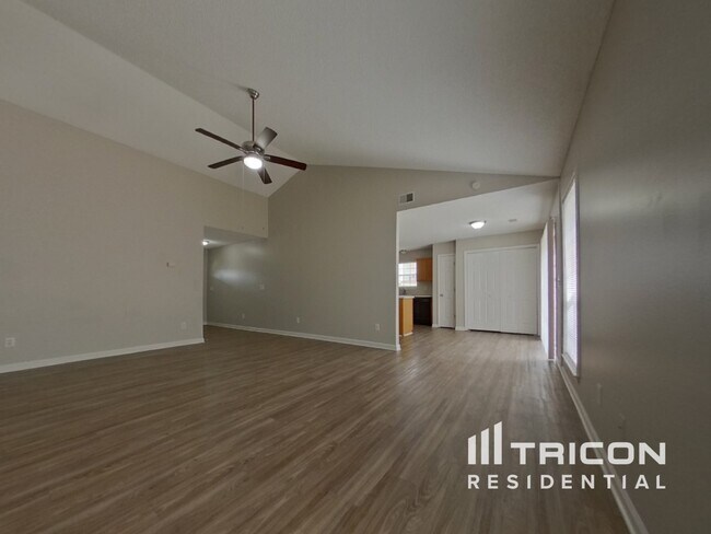 Building Photo - 4 Beagle Ct