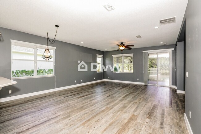 Foto del edificio - 413 Grande Sunningdale Loop, Daytona Beach...