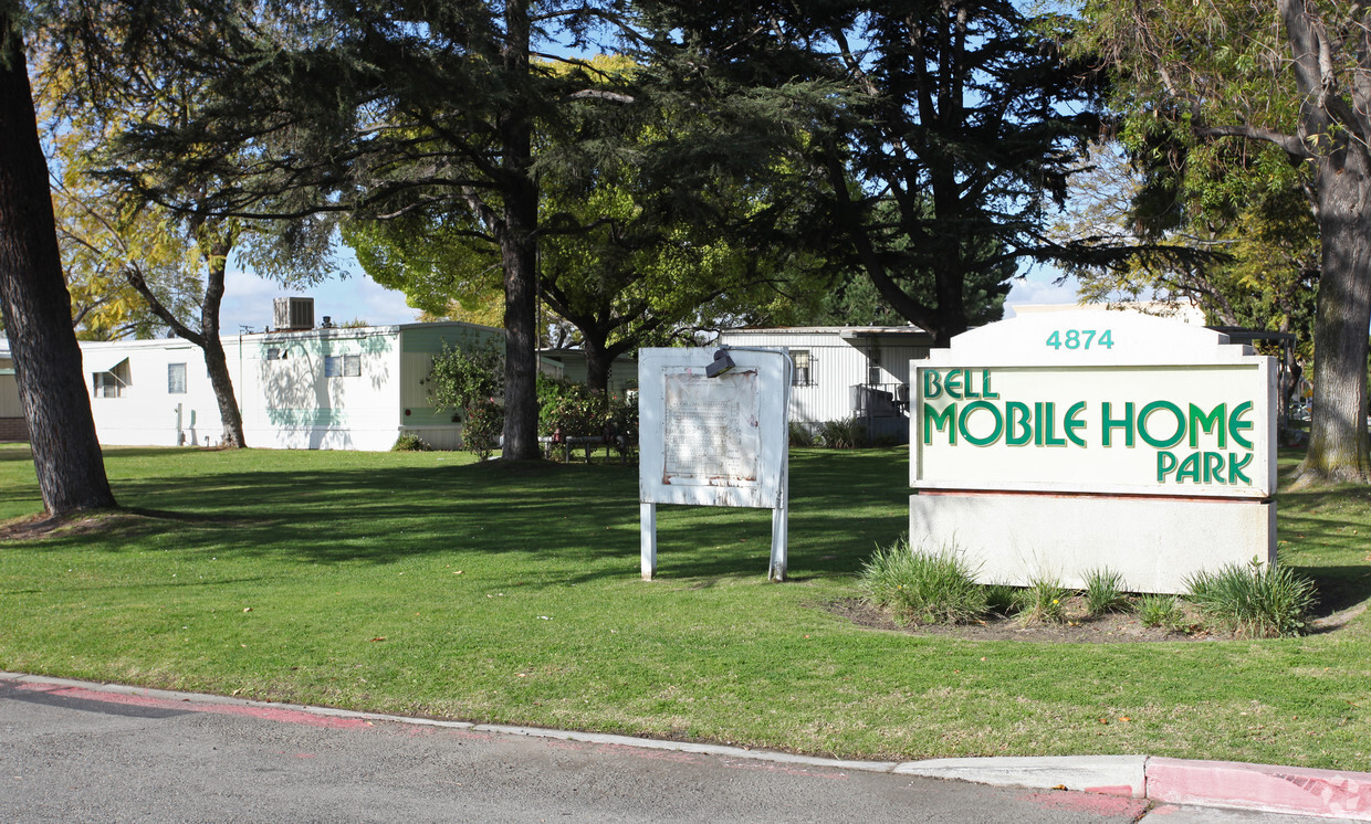 Building Photo - Bell Mobile Home City