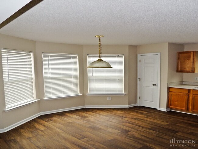 Foto del edificio - 5003 Serenity Point Ln