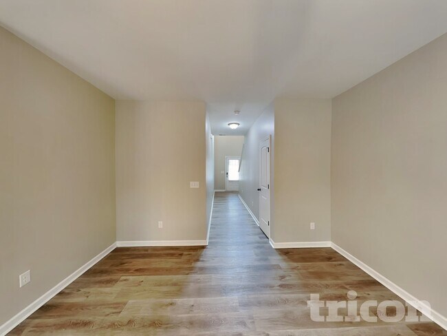 Foto del edificio - 203 Magnaview Dr