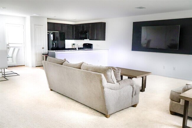 Foto del edificio - 504 Sunray Dr