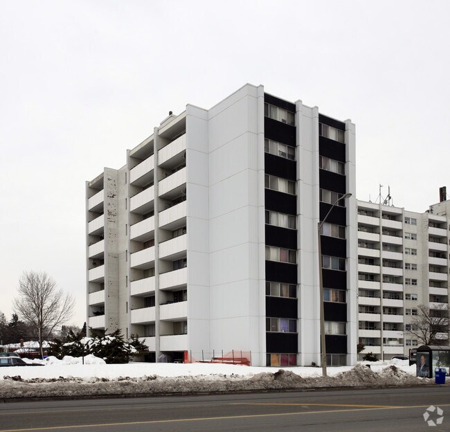 Photo principale - 95 Kennedy Rd N