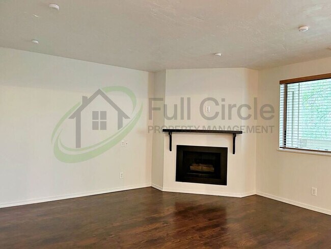 Building Photo - 3651 S Gekeler Ln