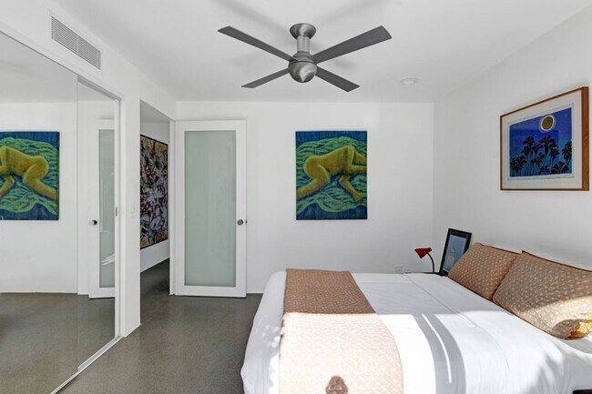 Foto del edificio - Mid-Century Steel Oasis in Palm Springs
