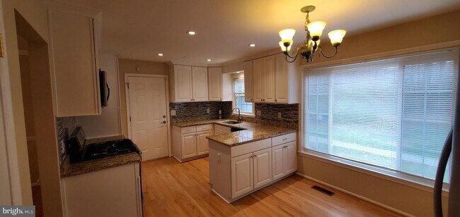 Building Photo - 7884 Godolphin Dr
