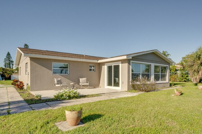 Foto del edificio - 6372 Otis Rd