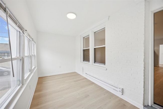 Building Photo - 1101 S Peach St