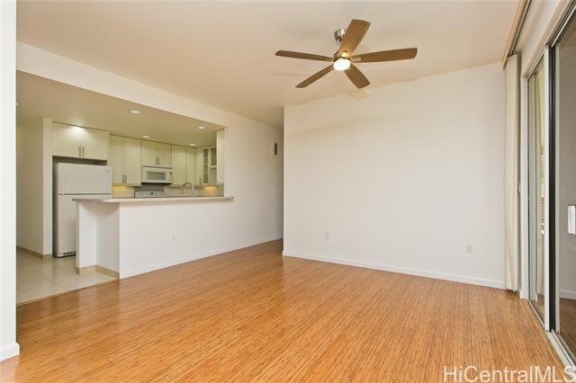 Foto del edificio - 1329 Moanalualani Way