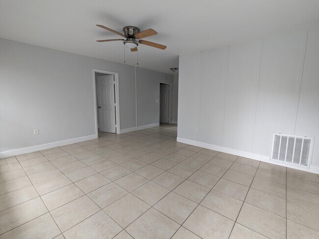Foto del edificio - 33 Sioux Ln