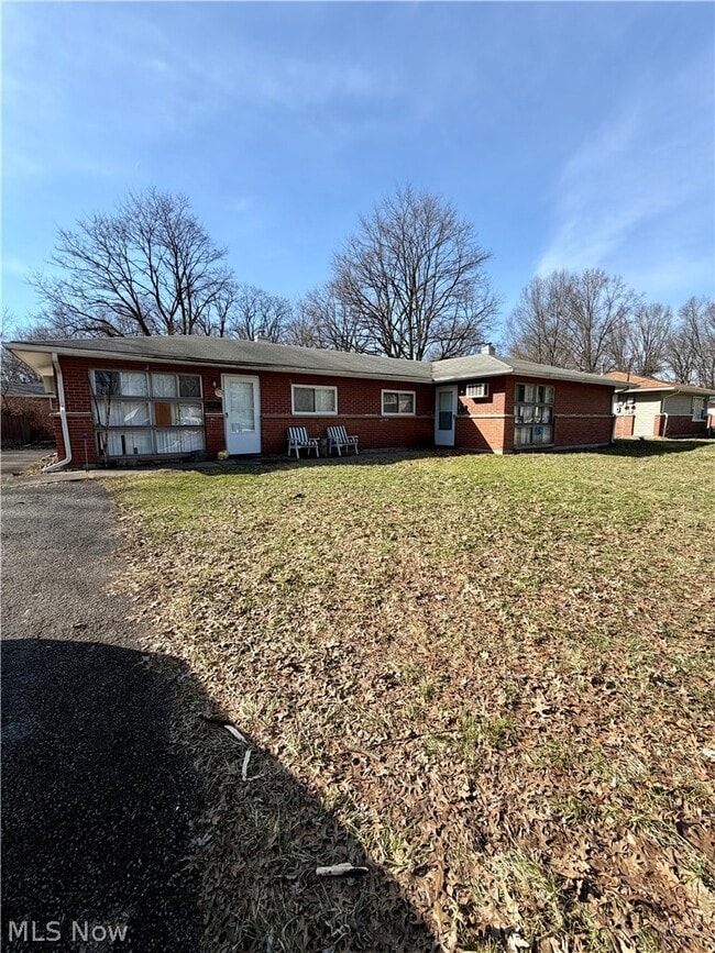 Building Photo - 3028 Northgate Ave