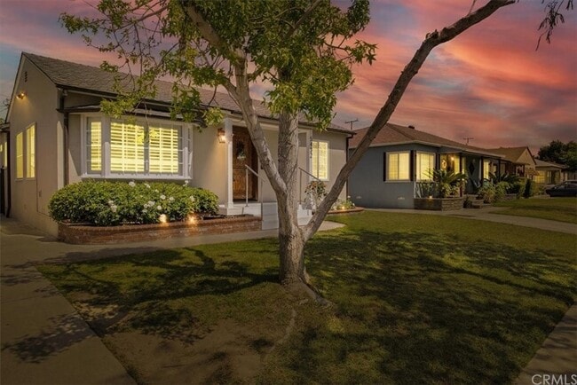 Photo - 5432 Pimenta Ave House