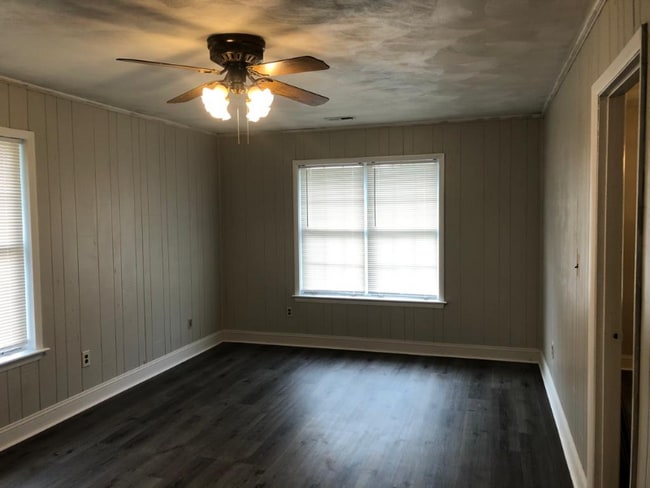 Building Photo - 1013 Collingwood Ave