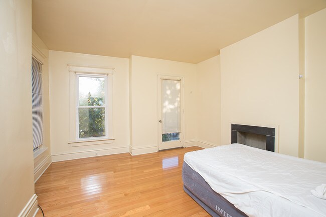 Foto del edificio - 1546 Neil Ave