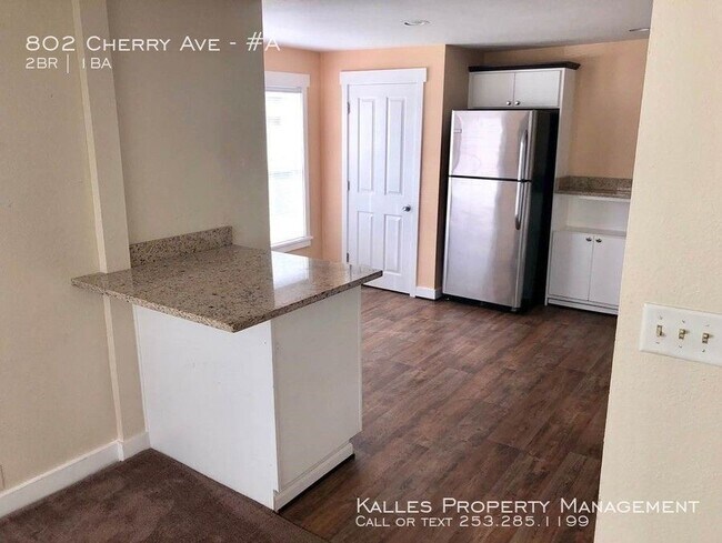 Building Photo - Very cute 2 Bed 1 Bath duplex in Sumner