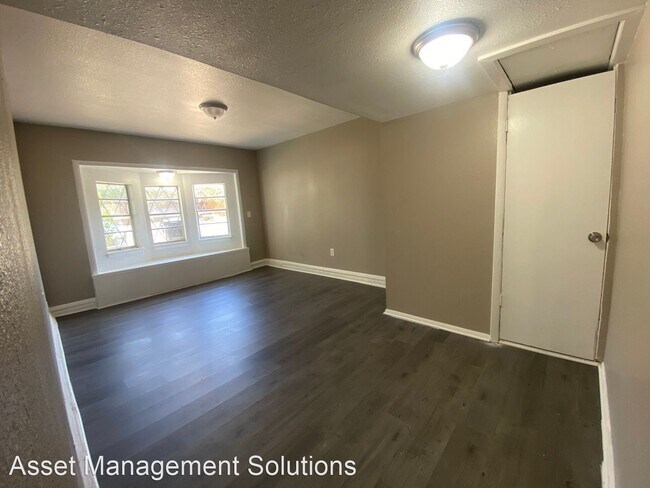 Foto del edificio - 4 br, 2 bath House - 9917  N McKinley Avenue