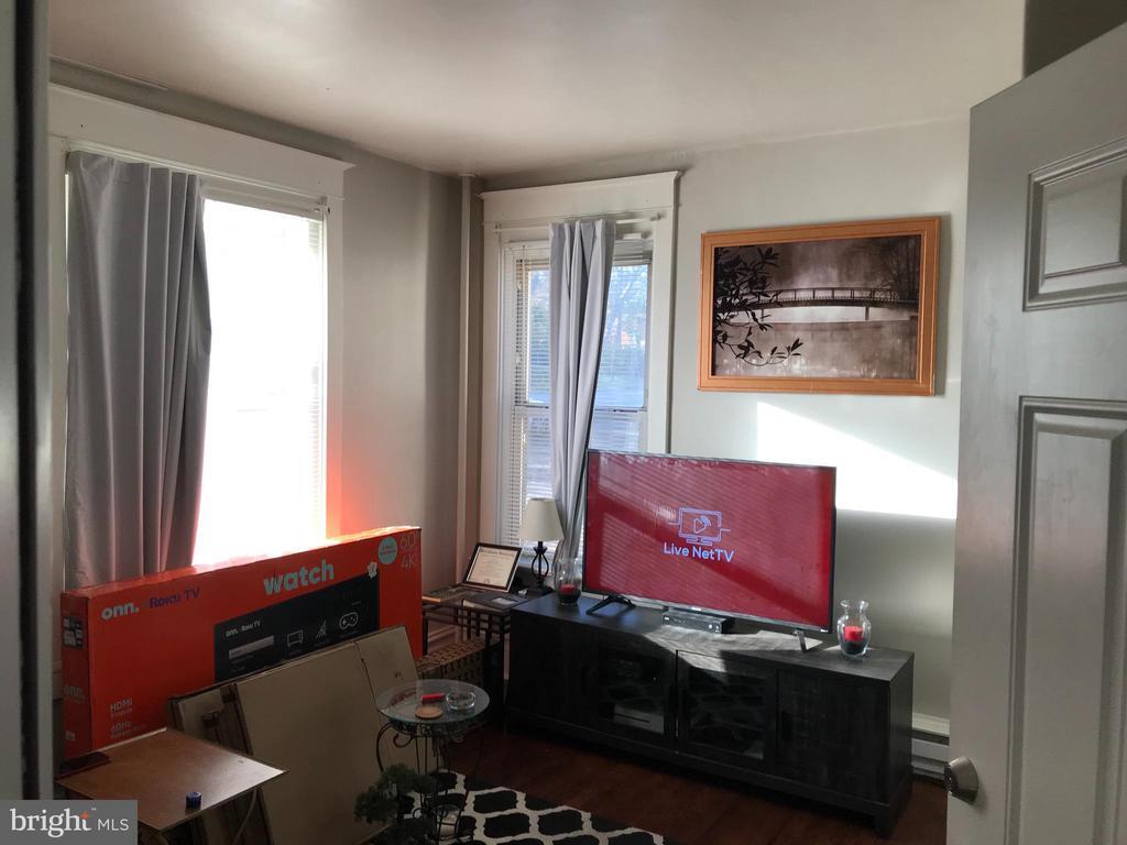 Foto principal - 2-2108-AP2 Walnut St