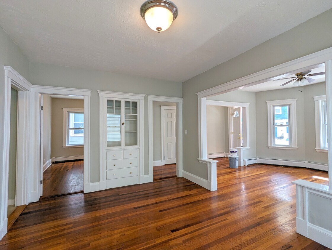 Foto principal - 75 Frederick Ave