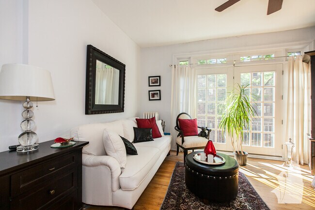 Foto del edificio - 604 W Patterson Ave