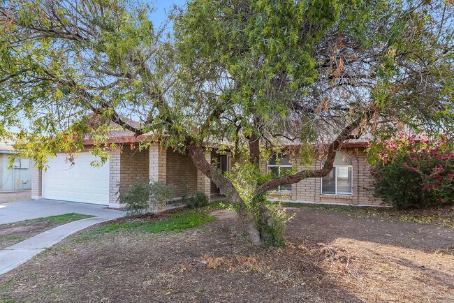 Foto del edificio - 6601 W Desert Cove Ave