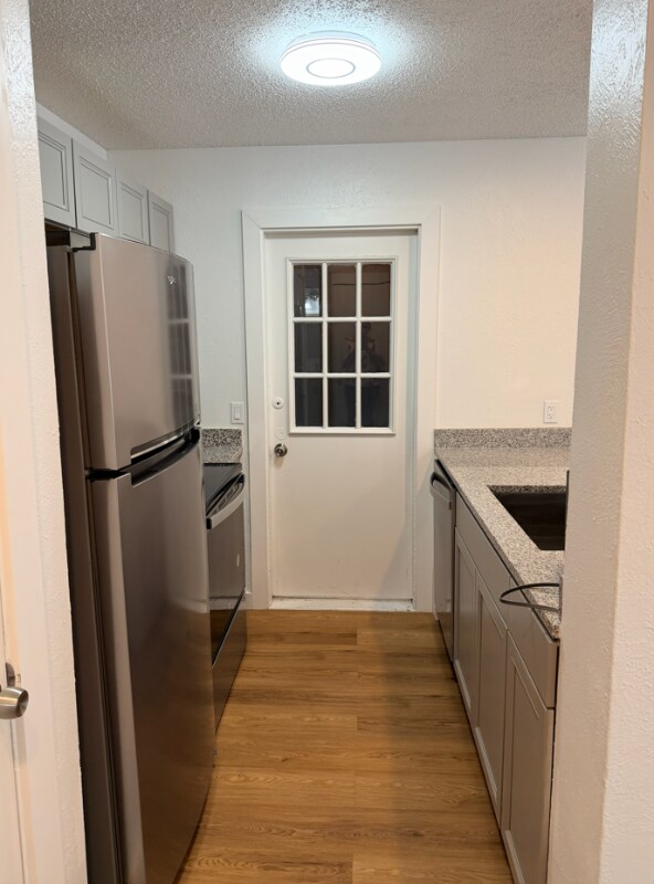 Foto del edificio - 10111 Golden Meadow Dr