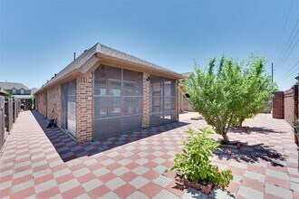 Building Photo - 18106 Nisbet Crossing