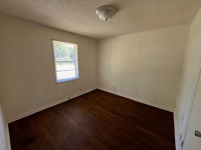 Foto del edificio - 1671 Madden Ave