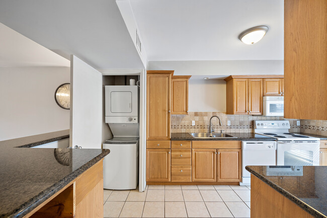 Building Photo - 2162 Winrock Blvd