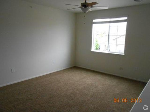 Bedroom - Cedarwoods Condominiums