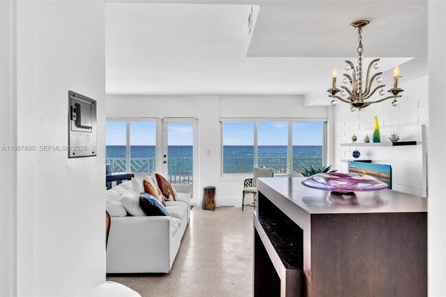 Building Photo - 4144 El Mar Dr